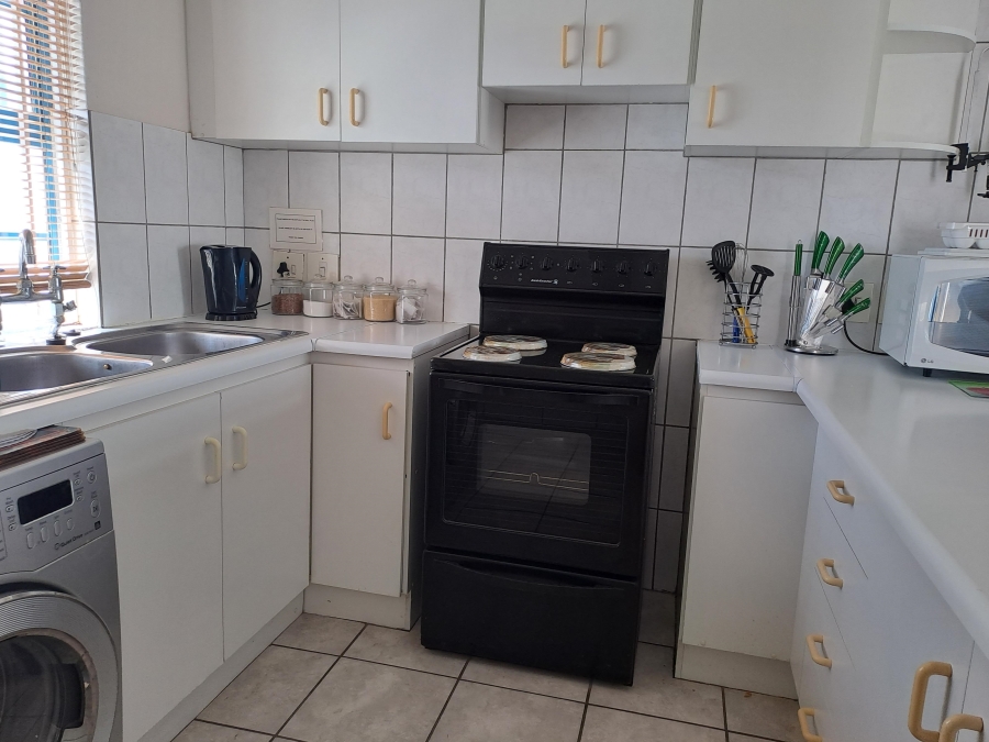 To Let 3 Bedroom Property for Rent in Gordons Bay Central Western Cape